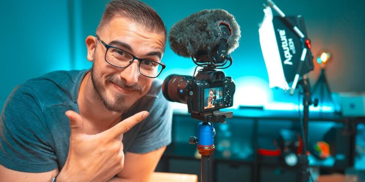 Growing HubDigital Creators Viloggers.com: